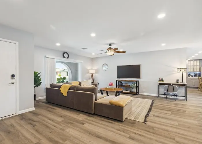 Oasis Pool Family Games 9min To Asu Holiday home *