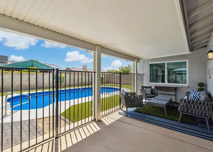 Oasis Pool Family Games 9min To Asu